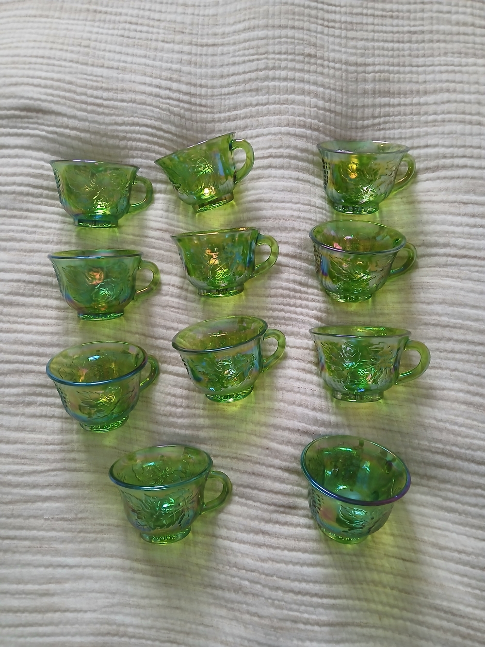 Green Iridescent Indiana Glass Punch Cups/Lime Green Carnival glass/Set of 11